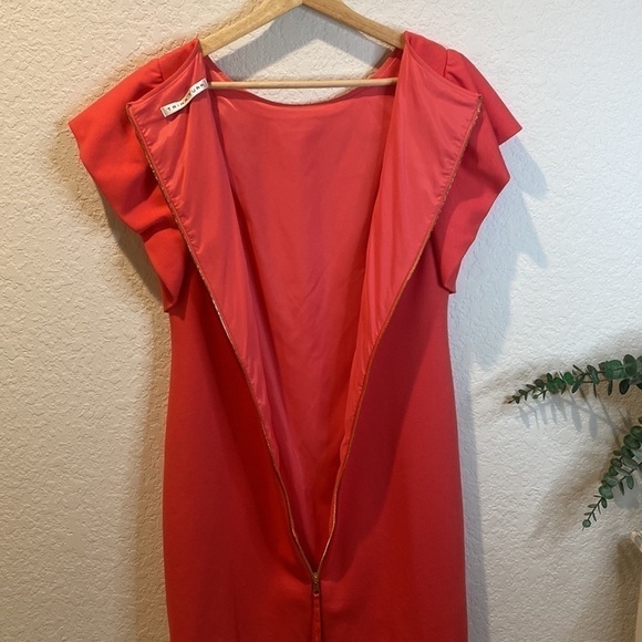 Trina Turk Pink Flutter Sleeve Sheath Dress - Size Small - Picture 8 of 9